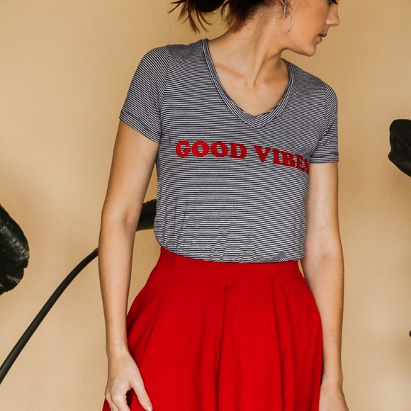 CLOSET CLEAROUT 🍁 Good Vibes Stripped Graphic Tee - Picture 4 of 5